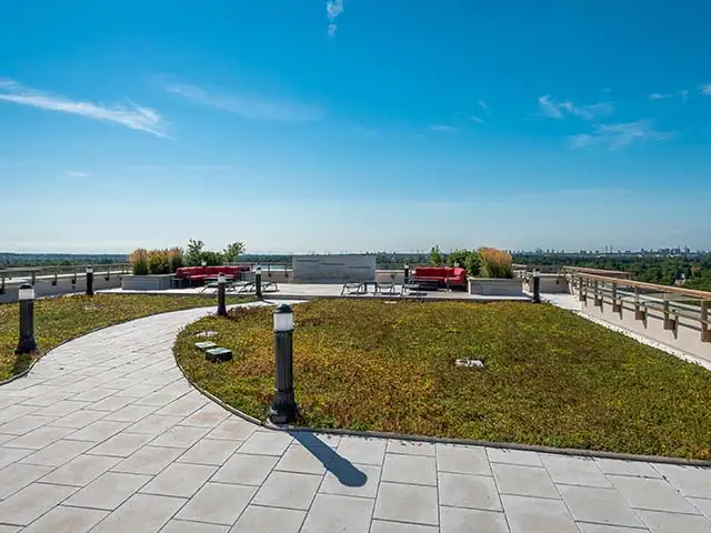 Fabulous 1 Bed, 1 Bath Suite on Main Street Markham For Lease - Photo 14