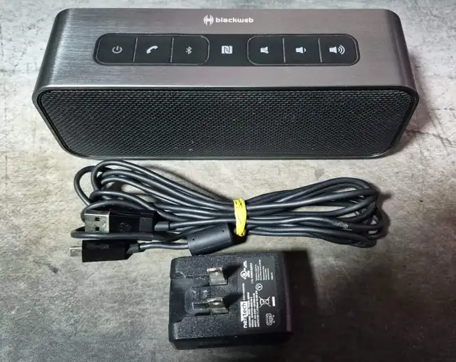 BLUETOOTH SPEAKER – PORTABLE – NFC PAIRING – TESTED – $20