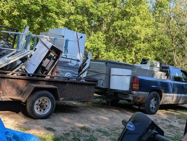 FREE SCRAP METAL PICK UP - Photo 2