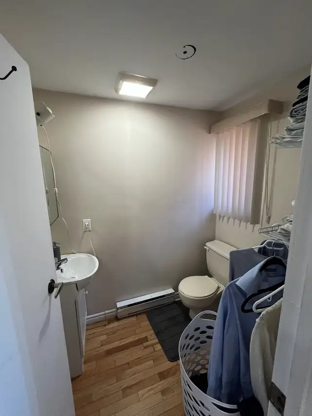 Chambre Meublée à Louer – Tout Inclus – Laval (Vimont)– partagé - Photo 2