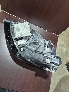 German OEM Headlights BMW Porsche Benz - Make an offer! - Photo 2