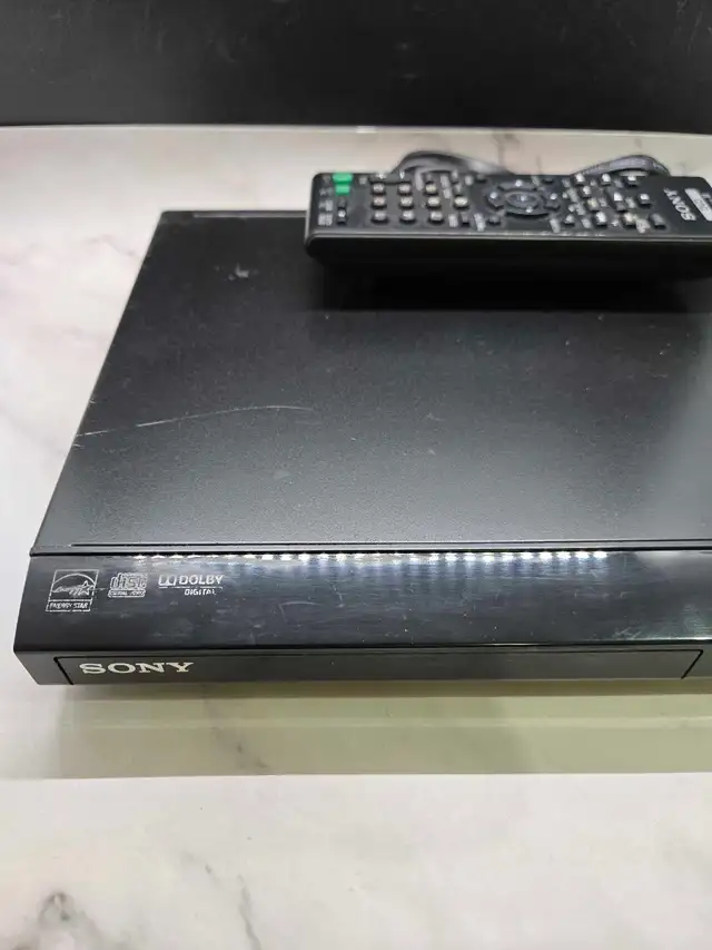 Sony DVD Player DVP SR510H - Photo 2
