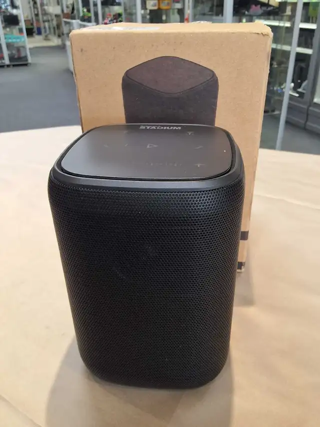 Rocksteady Stadium Bluetooth Speaker