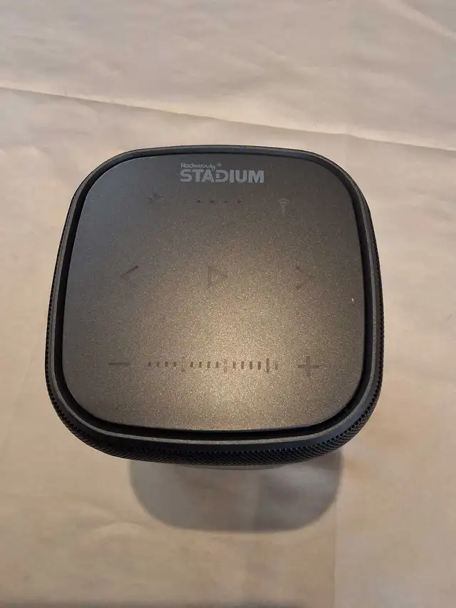 Rocksteady Stadium Bluetooth Speaker - Photo 2