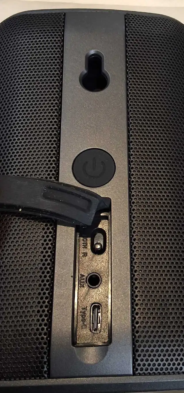 Rocksteady Stadium Bluetooth Speaker - Photo 4