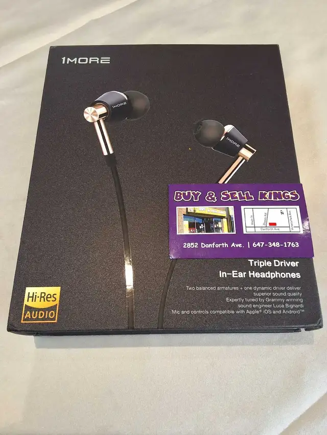 1More Triple Driver Wired Earbuds NEW
