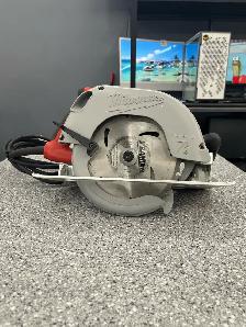 Milwaukee 6390 Circular Saw