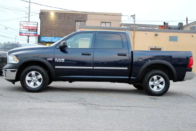2015 Ram 1500 4x4 HEMI Crew Cab Certified 2 Year W - Photo 3