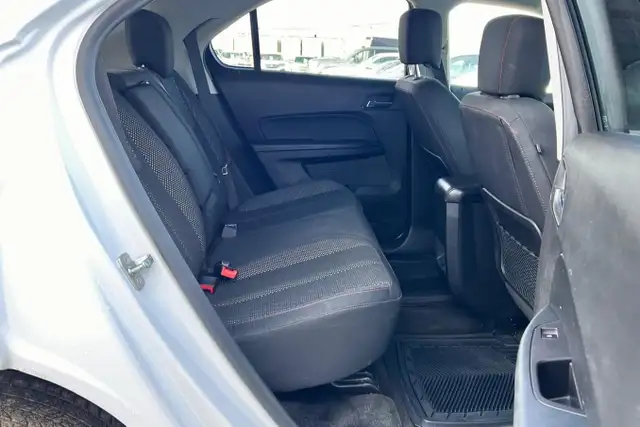 2017 Chevrolet Equinox LT AWD - Photo 11