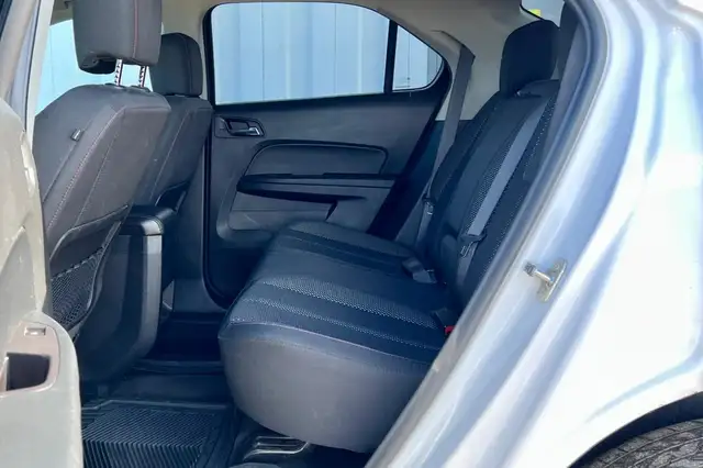 2017 Chevrolet Equinox LT AWD - Photo 12