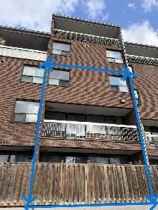 Priced to Sell $330K! A 1600 SF Tri-Level Scarbor Town 2 Parking