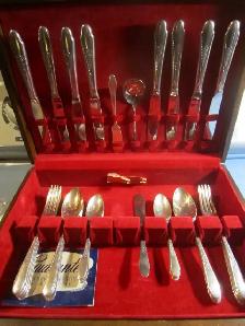 #19-57D  GARDENIA silverware set for 8 - Photo 2