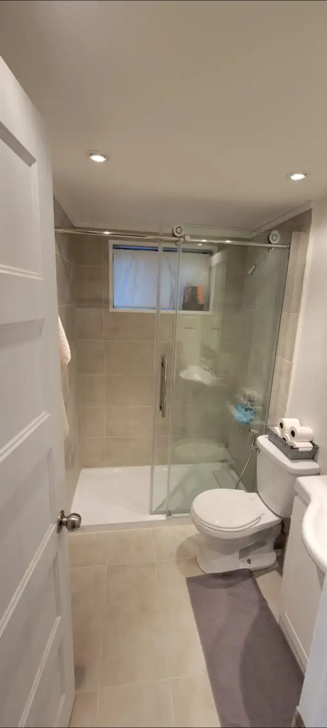 3½ Saint-Laurent – 1280$ – métro – 1 avril - Photo 3