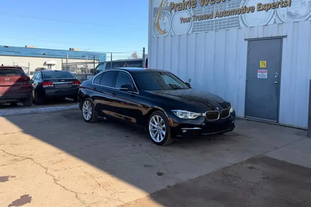 2017 BMW 3 Series 330i xDrive AWD - No Accident - Photo 3