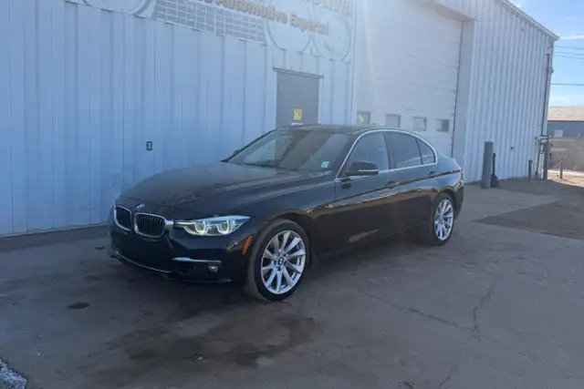 2017 BMW 3 Series 330i xDrive AWD - No Accident - Photo 9