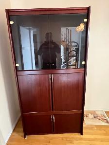 Free delivery used Wooden Display Cabinet with Glass Doors