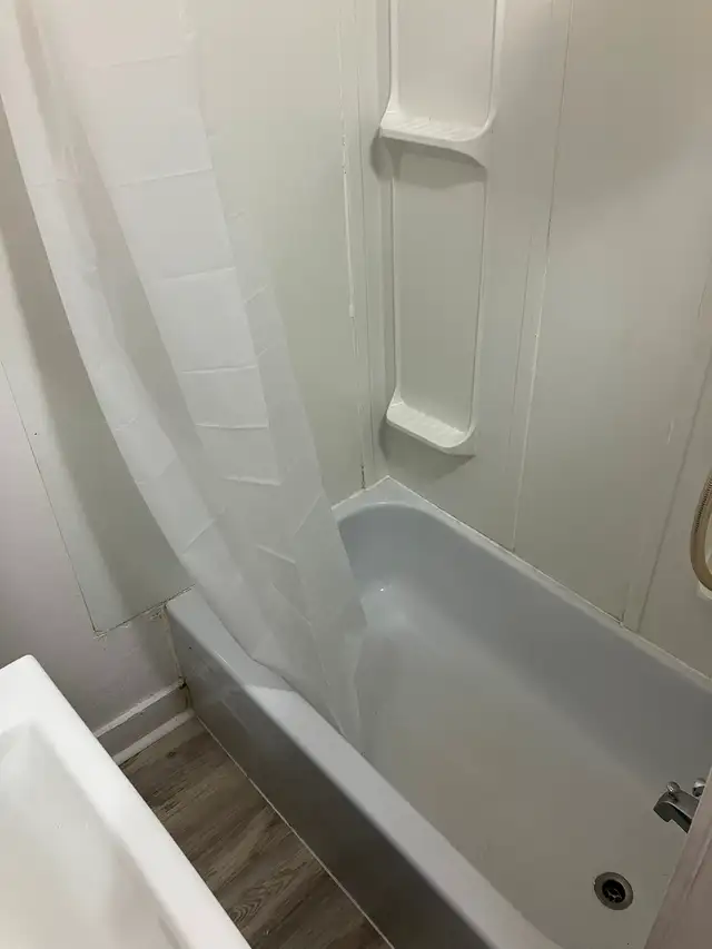 2 Bedroom ByWard Market Apartment for Rent (152 Guigues Ave) - Photo 5