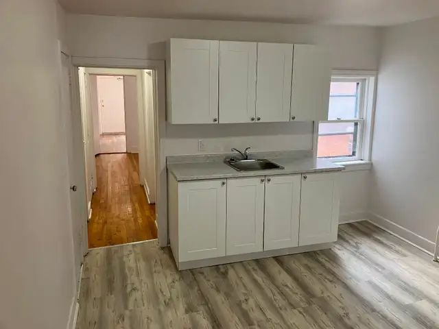 2 Bedroom ByWard Market Apartment for Rent (152 Guigues Ave) - Photo 7