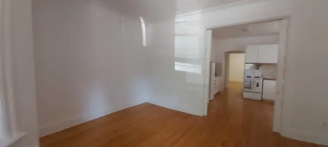 1 Bedroom Sandy Hill Apartment for Rent (255 Daly Ave) - Photo 6