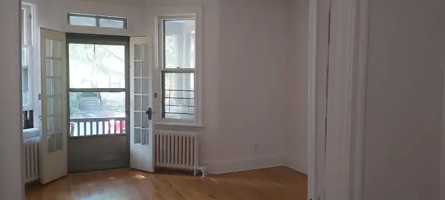 1 Bedroom Sandy Hill Apartment for Rent (255 Daly Ave) - Photo 10