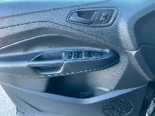 2017 FORD ESCAPE FWD - Photo 8