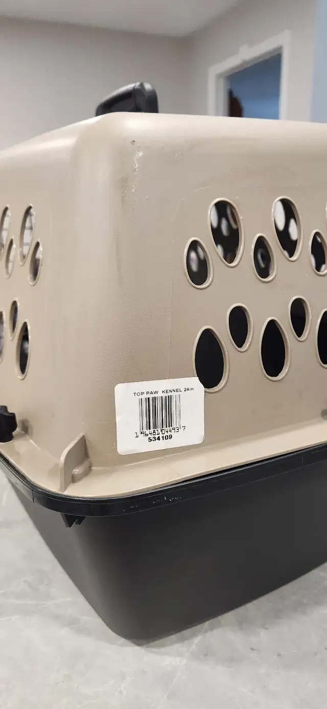 Selling 24' MedSize Pet Carrier -New $55 -Call Ron 780-455-4858 - Photo 3