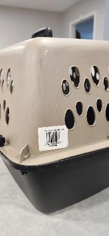 Selling 24' MedSize Pet Carrier -New $55 -Call Ron 780-455-4858 - Photo 3