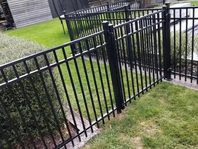 148FT Flat Top Ornamental Fence – 20 Panels & 2 Gates - Photo 6