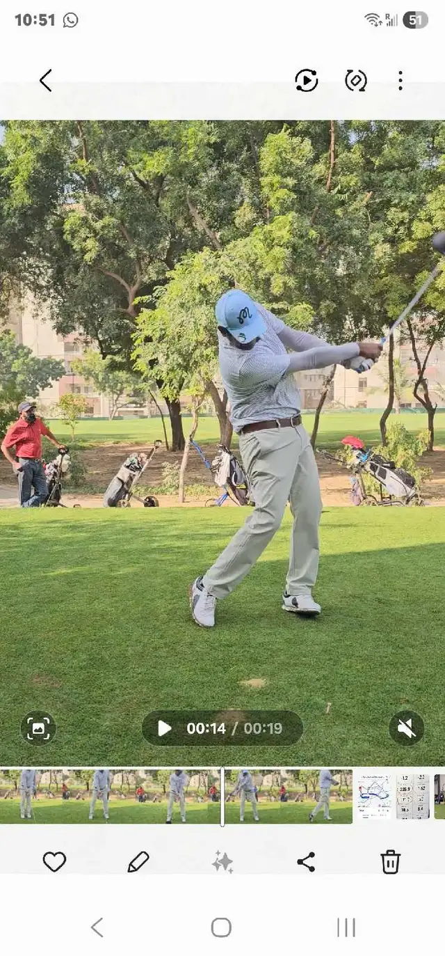 Beginner Golf Lesso - Photo 2