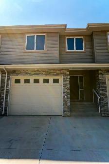 Fully Furnished 4 Bedroom 3.5 Bath for Rent in Drayton Valley!