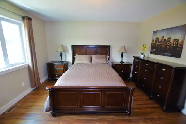 Fully Furnished 4 Bedroom 3.5 Bath for Rent in Drayton Valley! - Photo 4