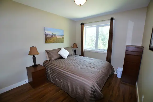 Fully Furnished 4 Bedroom 3.5 Bath for Rent in Drayton Valley! - Photo 5