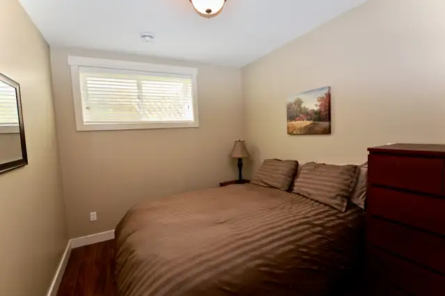 Fully Furnished 4 Bedroom 3.5 Bath for Rent in Drayton Valley! - Photo 7