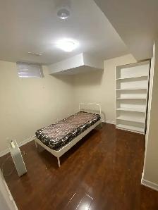Sharing and Single Room for Rent in Brampton