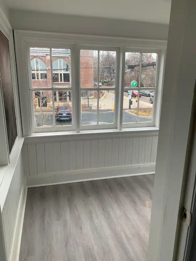 1 bedroom 1 bathroom apartment for rent in The Beaches - Photo 8