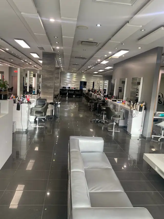 assistante - Photo 4