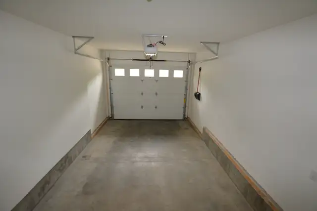 Furnished 3-Bed, 2-Bath suite with Garage in Drayton Valley! - Photo 10