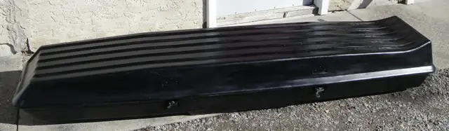 THULE 250 ROOF TOP CARGO CARRIER / SKI BOX