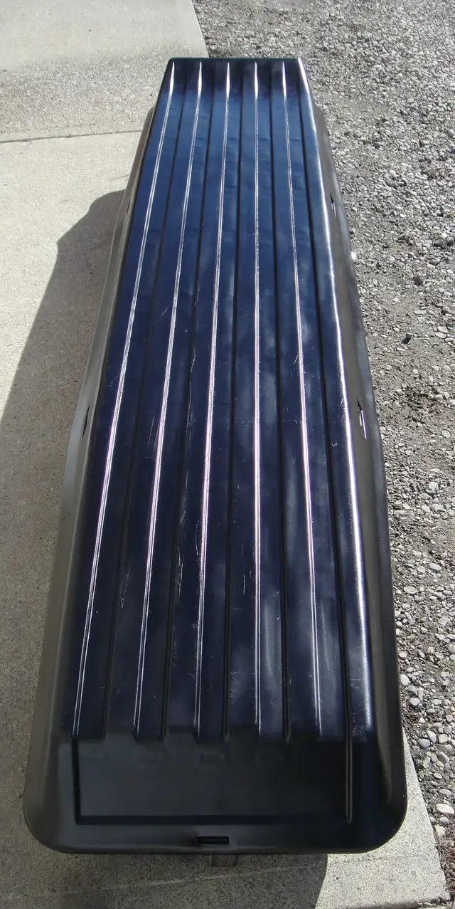 THULE 250 ROOF TOP CARGO CARRIER / SKI BOX - Photo 2