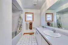 upstairs rooms May1st Dundas/Erin Mills Pkwy near UTM - Photo 10