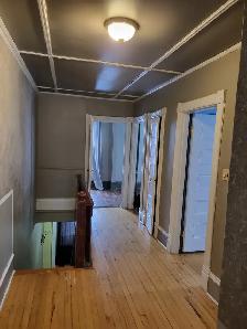 3 Bedroom, 1 Bathroom Attached End-unit Townhouse - Photo 3