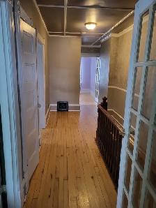 3 Bedroom, 1 Bathroom Attached End-unit Townhouse - Photo 4