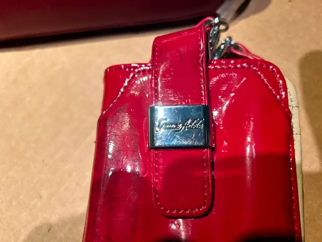 ONE NEW JESSICA PURSE AND CARD HOLDERAS PICTURED - Photo 3