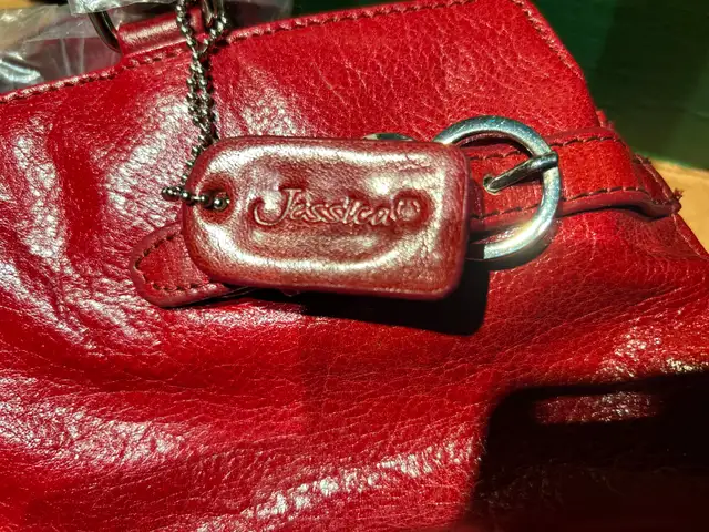 ONE NEW JESSICA PURSE AND CARD HOLDERAS PICTURED - Photo 4