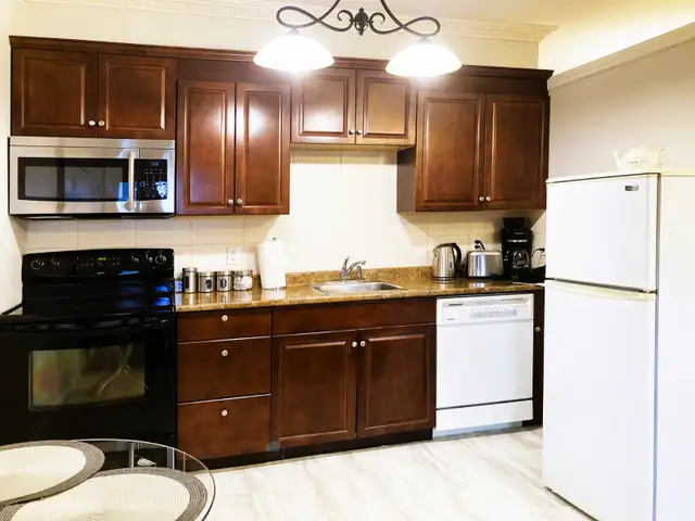 One  Bedroom  Fully  Furnished  Utilities Included - Photo 6