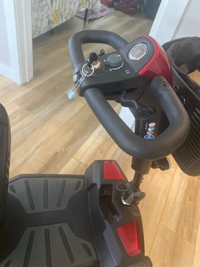 Pride. go go scooter. - Photo 5