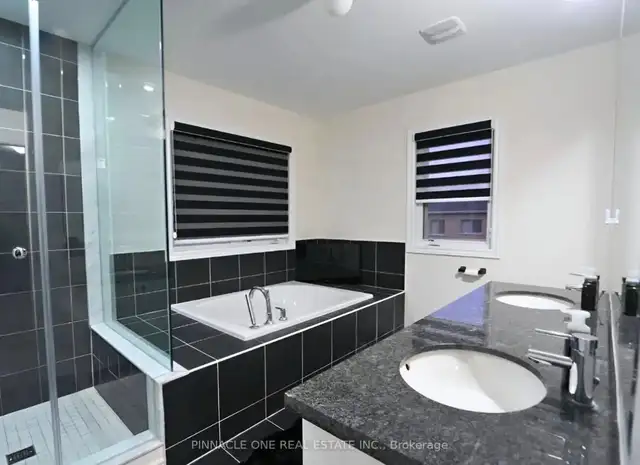 Stunning 4 Bedroom, 2.5 Bathroom House for Rent in Keswick - Photo 6