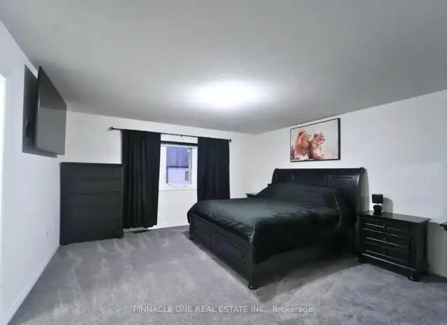 Stunning 4 Bedroom, 2.5 Bathroom House for Rent in Keswick - Photo 10