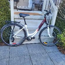 Infinity Vienna Step-Through Hybrid Bike