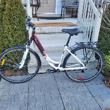 Infinity Vienna Step-Through Hybrid Bike - Photo 2